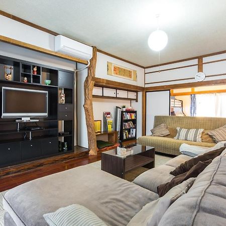 Samurai House - Large Family House, West Shinjuku โตเกียว ภายนอก รูปภาพ
